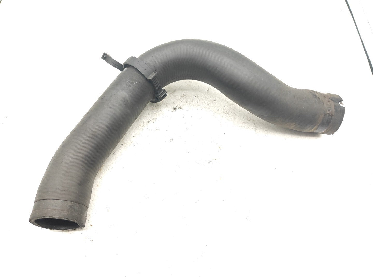 Alfa Romeo GT 16V 1.9JTD 110kW 2004 Engine Coolant Hose Pipe 51715325