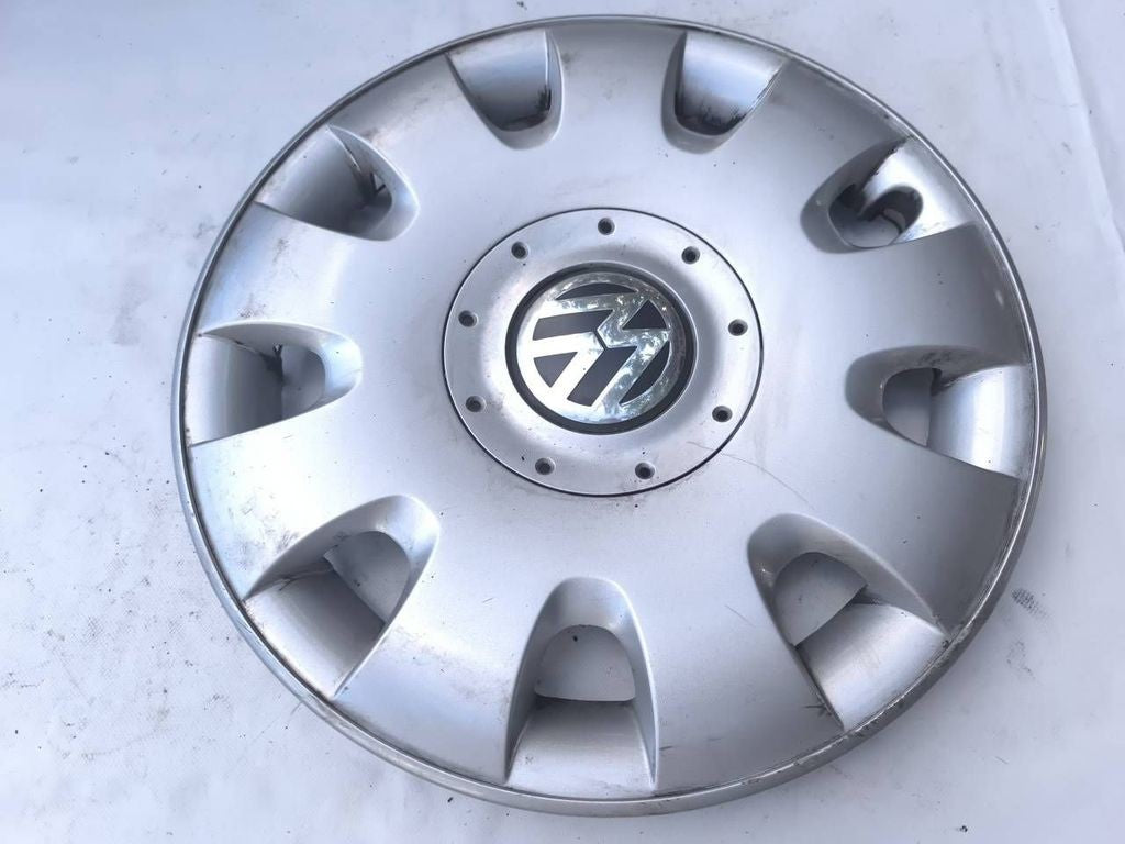 Volkswagen Touran I 2005 R15 wheel hub cap trim 1T0601147 
