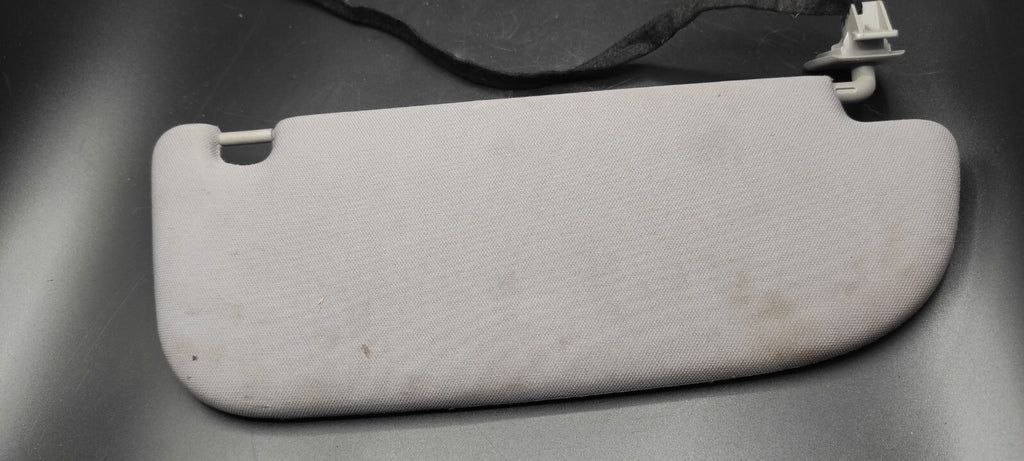 Peugeot 607 3.0i V6 2002 LHD Front Left Side Sun Visor Cover