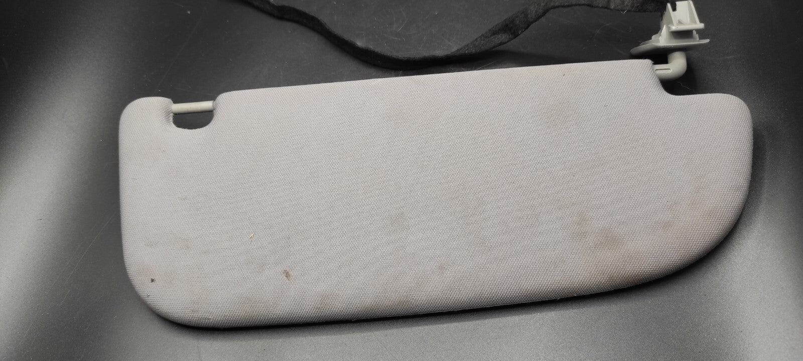 Peugeot 607 3.0i V6 2002 LHD Front Left Side Sun Visor Cover