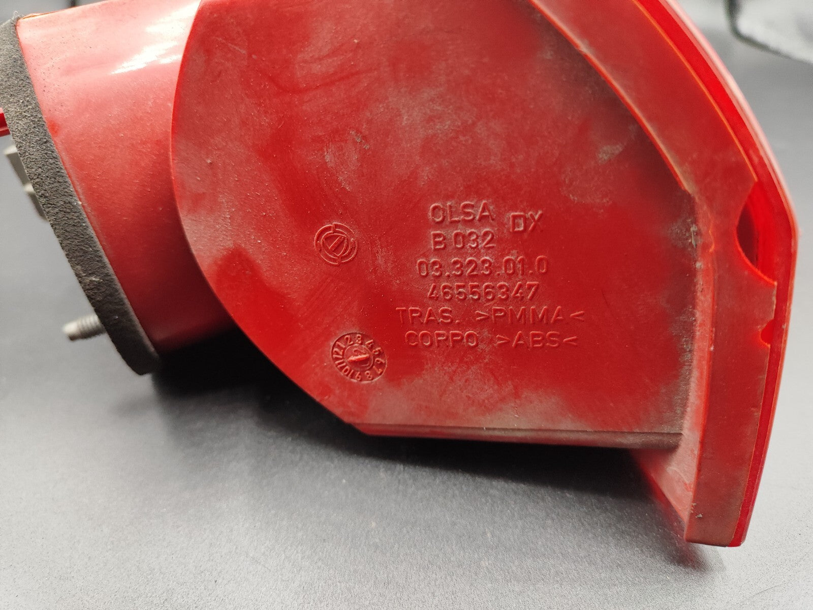 Alfa Romeo 147 1.9JTD 140HP 16V 2002 LHD Rear Right Taillight Lamp 46556347