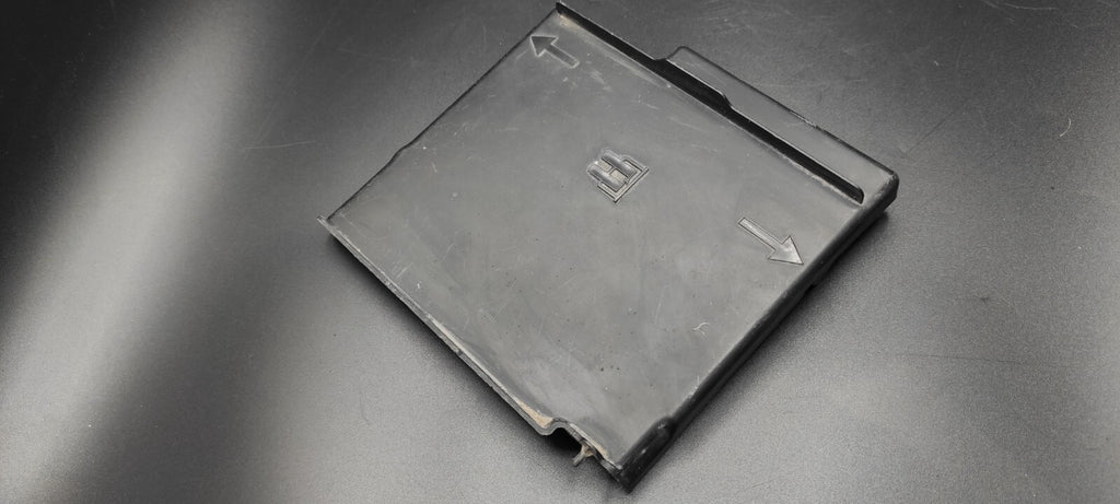 Peugeot 607 3.0 V6 2002 Fuse Box Module Block Cover 9635054880