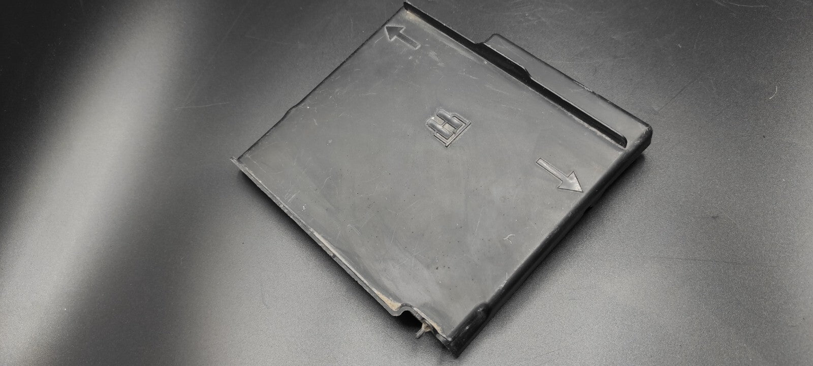 Peugeot 607 3.0 V6 2002 Fuse Box Module Block Cover 9635054880