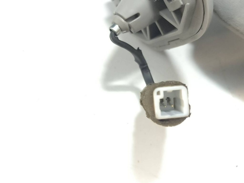 Toyota Avensis T250 2.2D-CAT 2006 LHD Front Right sun visor 