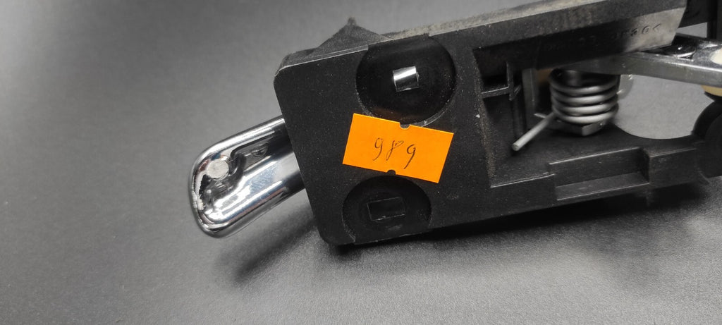 Alfa Romeo GT 1.9JTD 110kW 2006 Front Right Door Opening Inner Handle 46736145