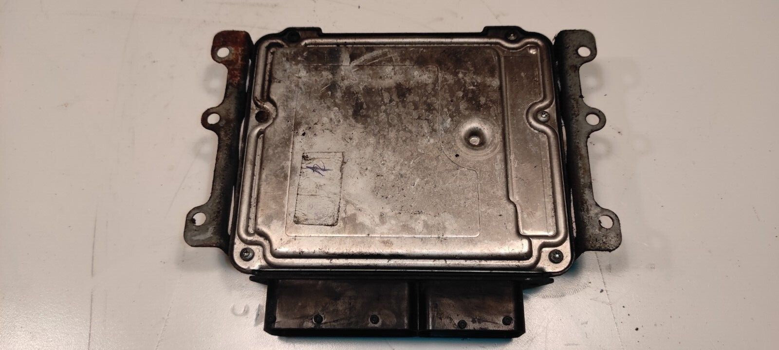 Alfa Romeo GT 1.9JTD 2004 Diesel Engine Control ECU Module 55195464 0281011511