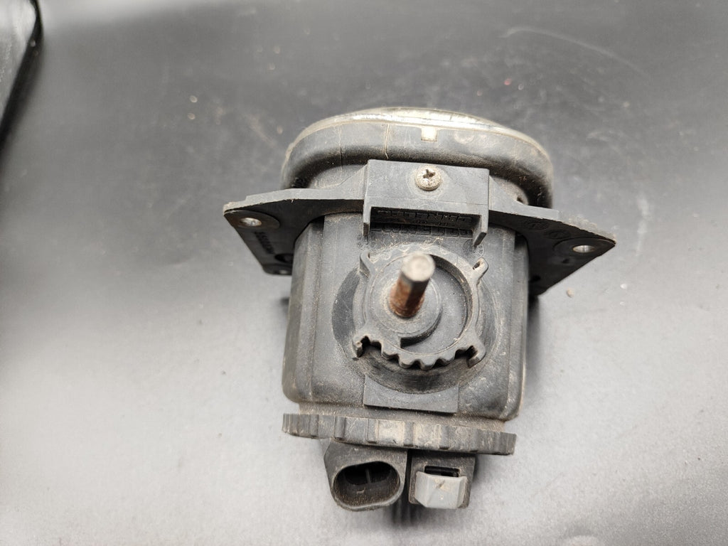 Alfa Romeo 156 SW 2.4JTD 110kW 2003 Front Fog Light 38660744