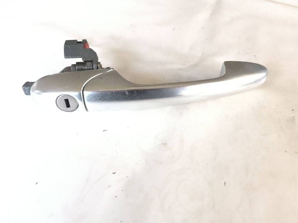 Alfa Romeo 147 1.9JTD 85kW 8V 2005 LHD front right door exterior handle 