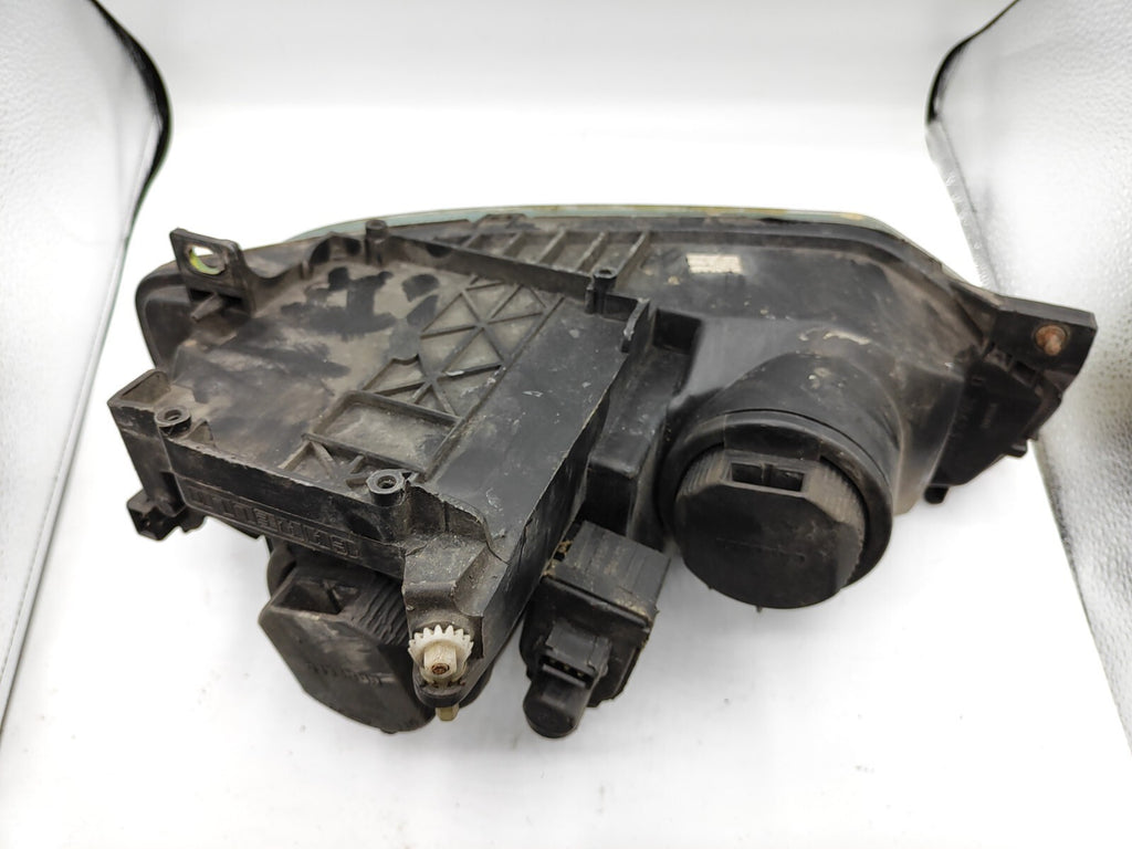 Alfa Romeo 156 1.9JTD 85kW PRE-Facelift 2000 Front Right Headlight 60626190