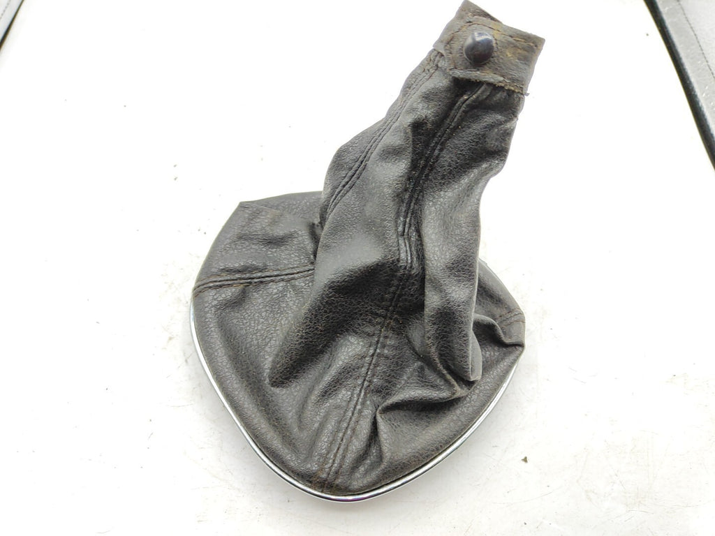 Alfa Romeo 147 1.9JTD 16V 2003 Shift Knob Surround Leather Trim Gaiter Black