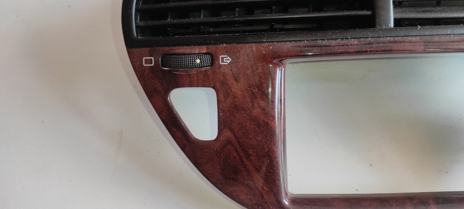 Peugeot 607 3.0i V6 2002 Front Dash Wooden Vent Grill 9632204777 9638880277