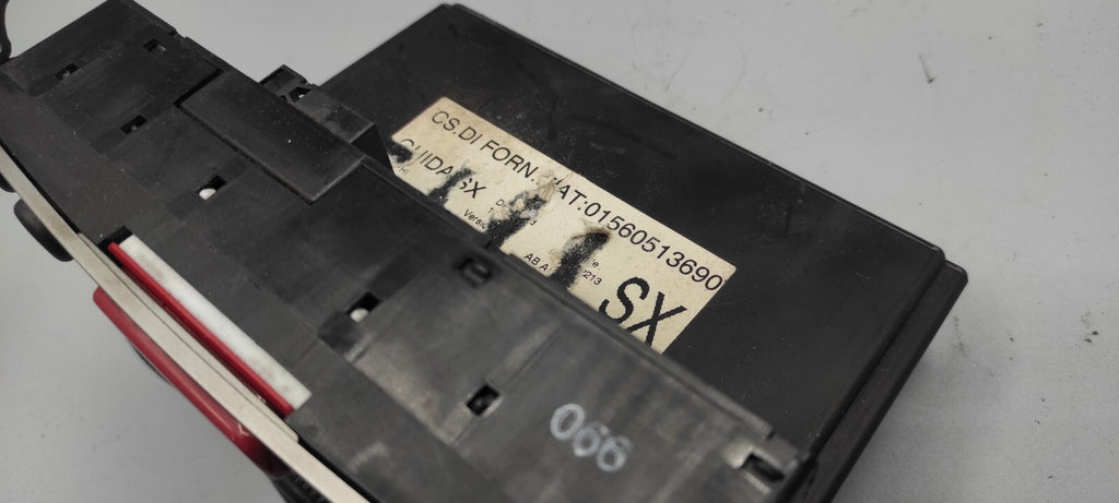 Alfa Romeo GT 1.9JTD 110kW Diesel 2006 LHD Dash Climate Control 01560513690