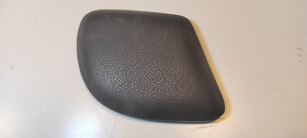 Alfa Romeo GT 1.9JTD 110kW 2004 Front Right Center Console Leather Trim