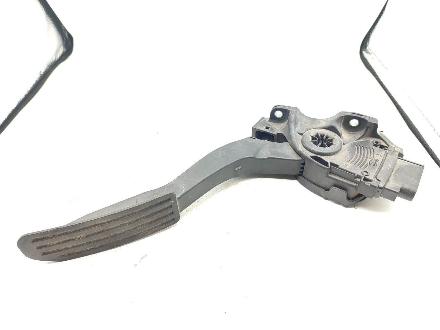 Land Rover Freelander LR2 2009 LHD Gas Throttle Accelerator pedal 7G9N9F836EA