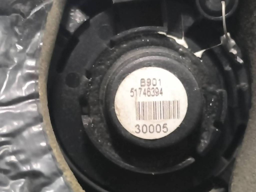 Fiat Croma 2007 Front left door tweeter / mirror trim 51746394