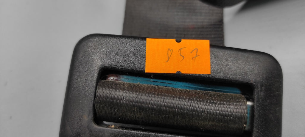 Alfa Romeo 147 1.9JTD 2005 Rear Center Seat Seat Belt 049073 E2049073 C481