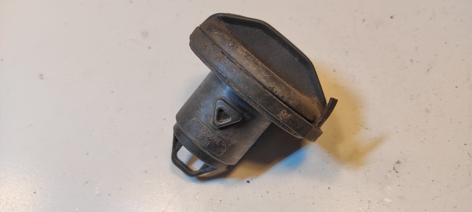 Alfa Romeo 159 1.9JTD 88kW Saloon 2008 Diesel Fuel Cap Cover 