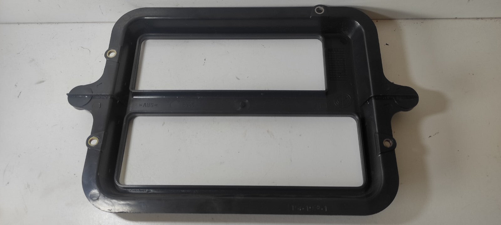 Alfa Romeo 166 2.4JTD 2003 Rear Trunk Boot CD Changer Plastic Cover 15619351