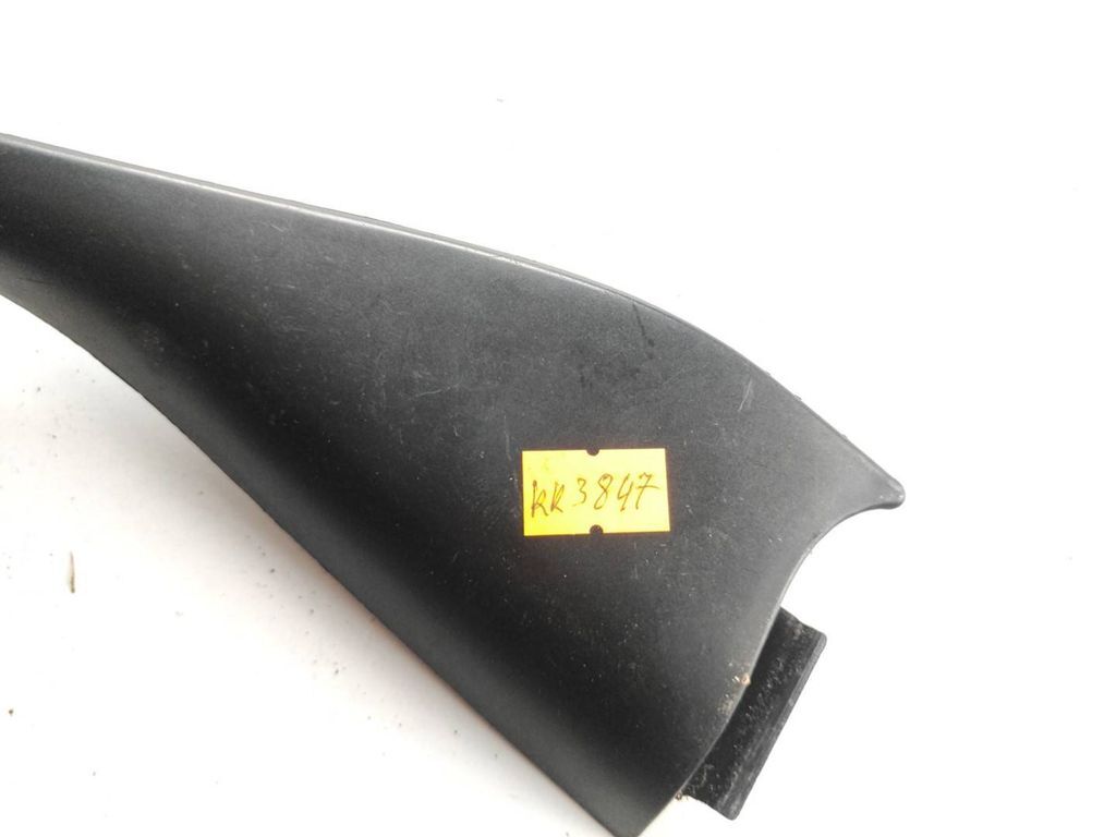 Alfa Romeo 159 2008 rear right door glass trim 156073163 