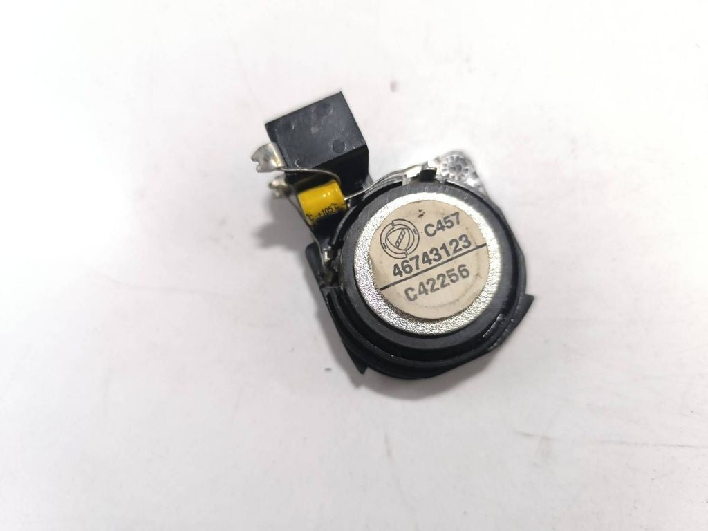 Alfa Romeo 147 2006 Front door tweeter speaker 46743123 
