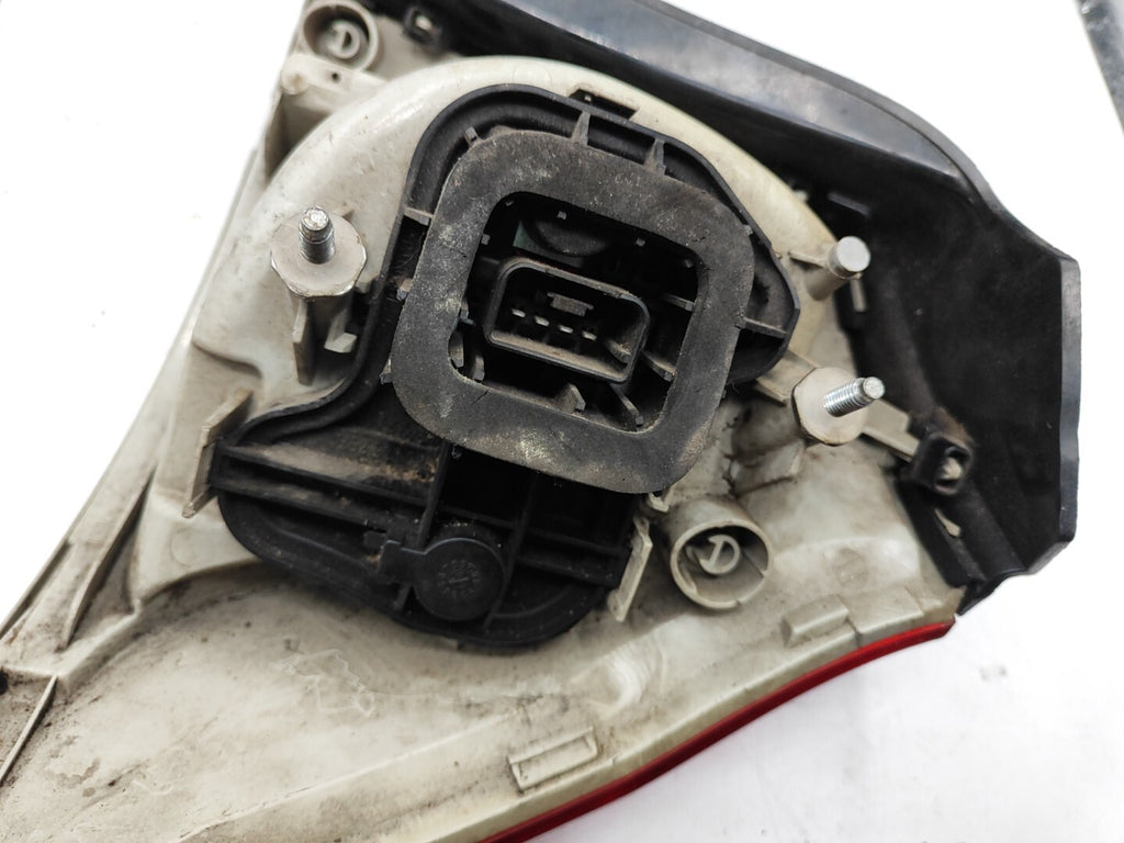 Volkswagen Golf MK5 2005 LHD Rear Left Taillight Light 1K6945095M