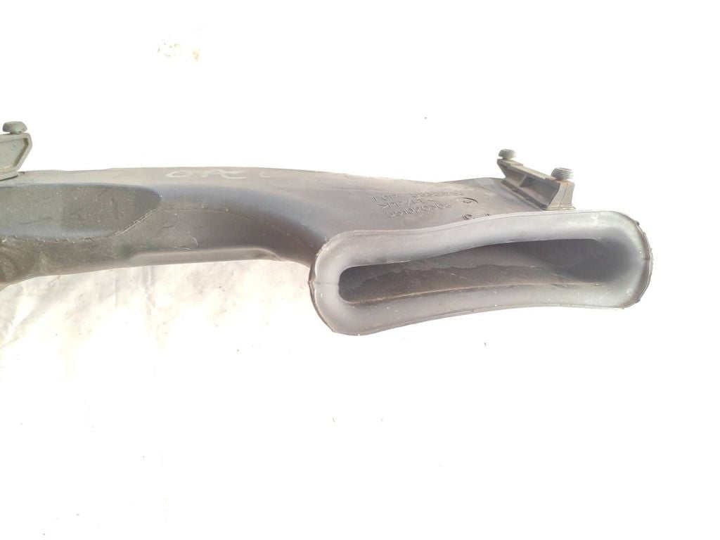 Opel Zafira B 2006 Diesel air intake hose pipe 55351756 