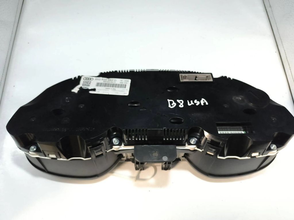 8K0920982D Audi A4 S4 B8 8K 2.0T 2013 Petrol speedometer instrument cluster 