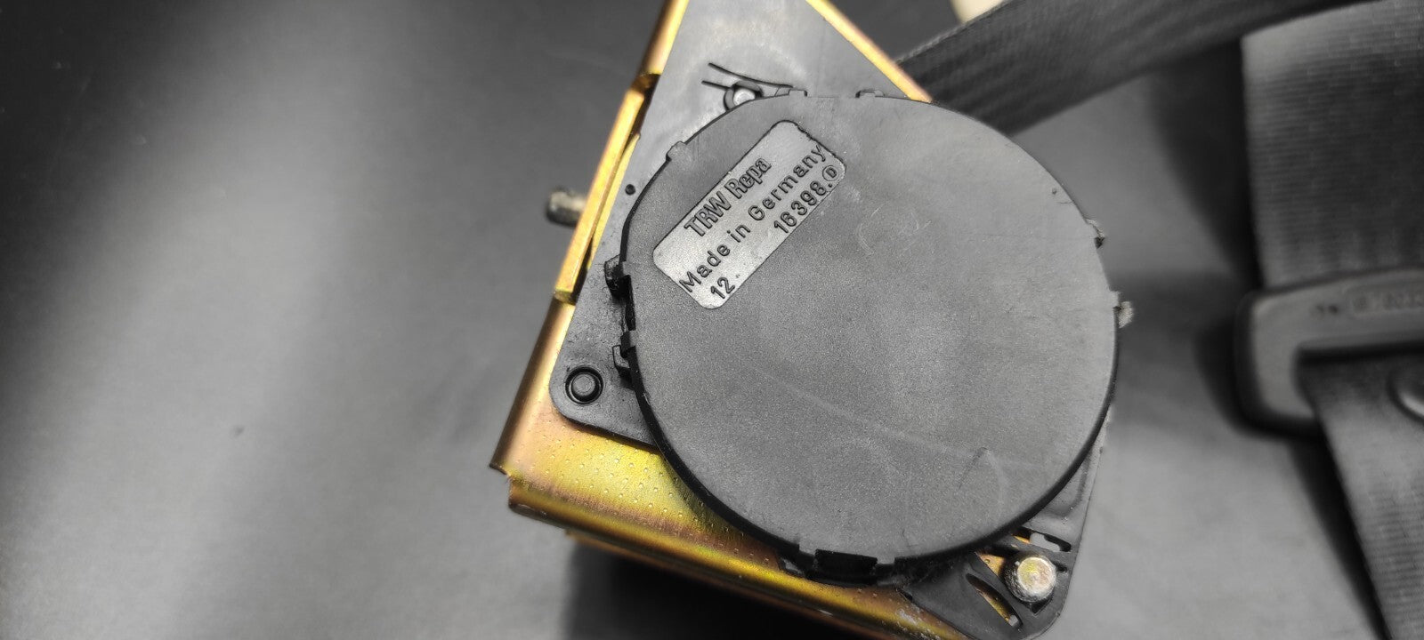 Alfa Romeo 166 2.4JTD 110kW 2001 Rear Right Seat Safety Seatbelt 044047