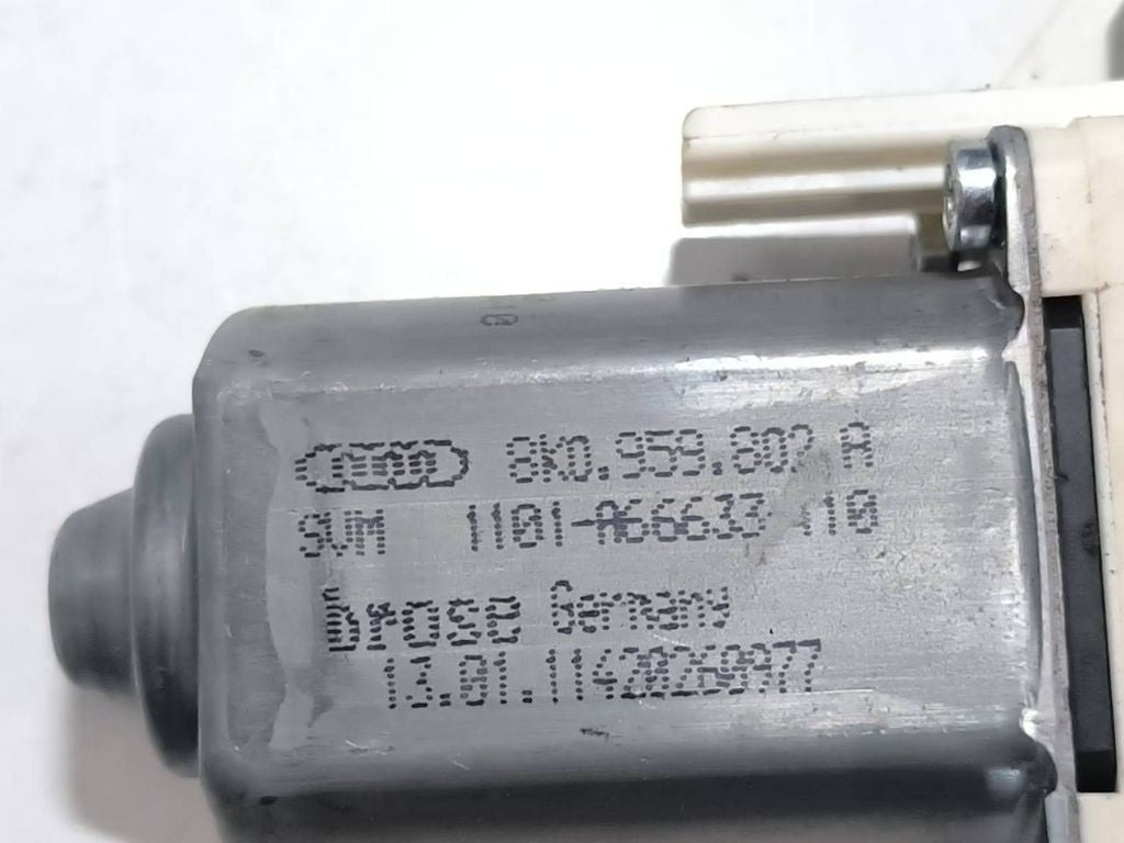 Audi A4 S4 B8 8K 2014 front right window regulator motor 8K0959802A 