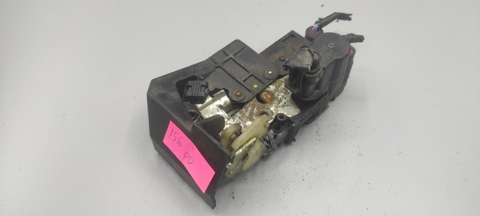 Alfa Romeo 156 1.9JTD 110kW Diesel 2005 LHD Front Right Door Lock 18110242