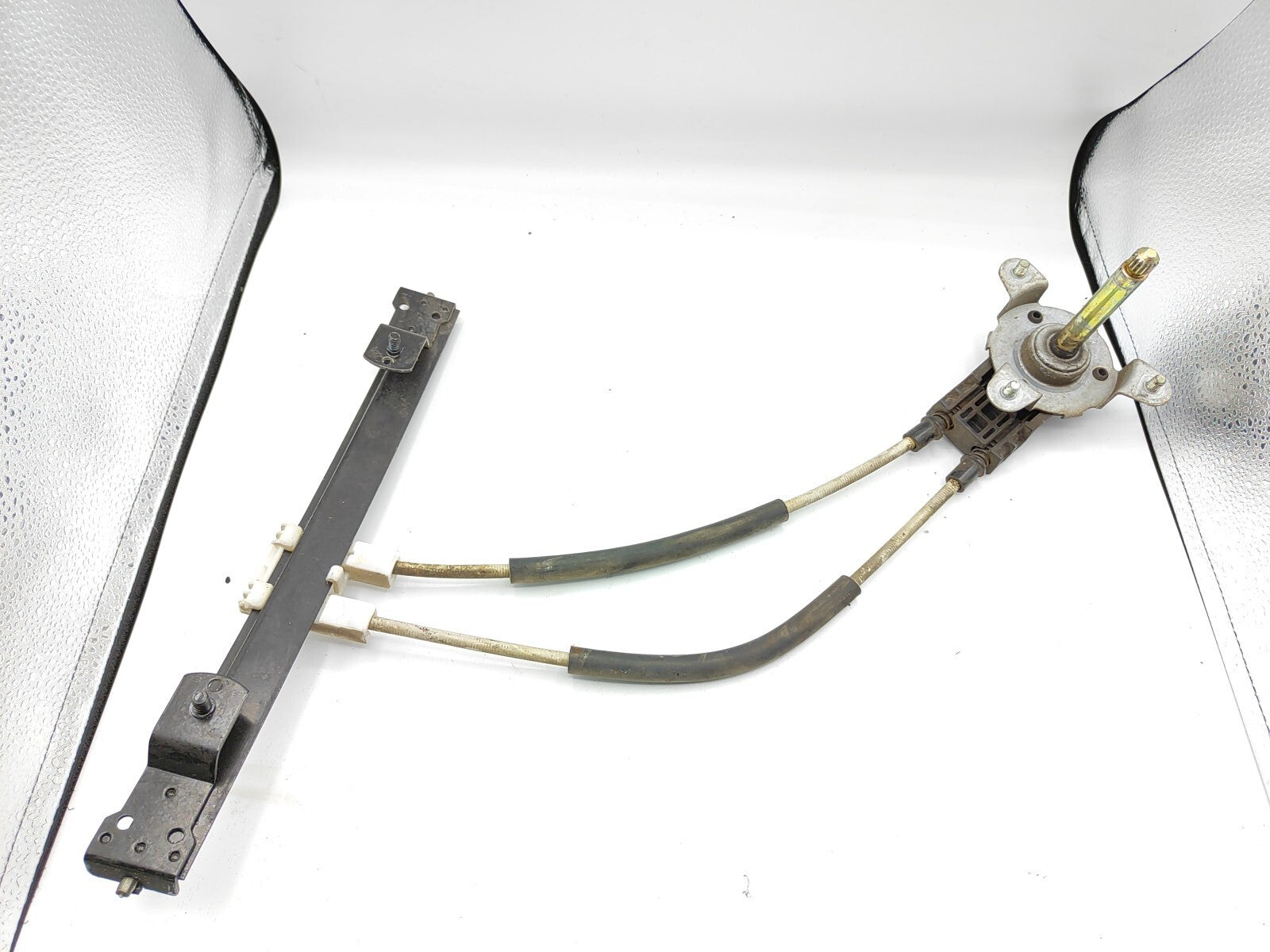 Alfa Romeo 147 1.9JTDm 110kW 2008 Rear Right Manual Window Regulator 465568260