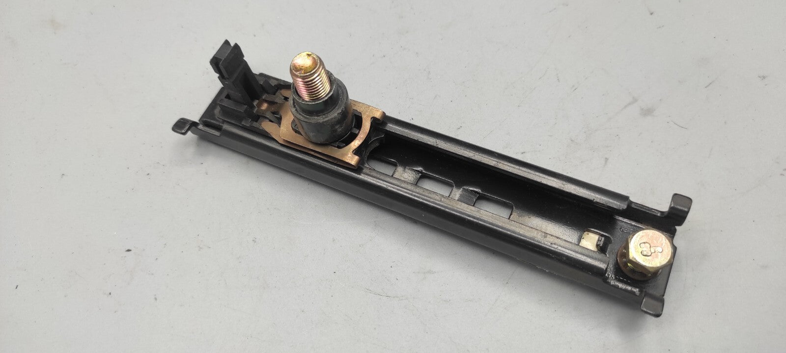 Alfa Romeo 156 2003 Rear Left Seatbelt Height Adjustment Regulator Rail