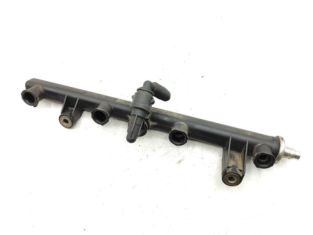 Alfa Romeo 156 2.0TS 114kW 2000 Engine fuel rail line pipe 0280151048 