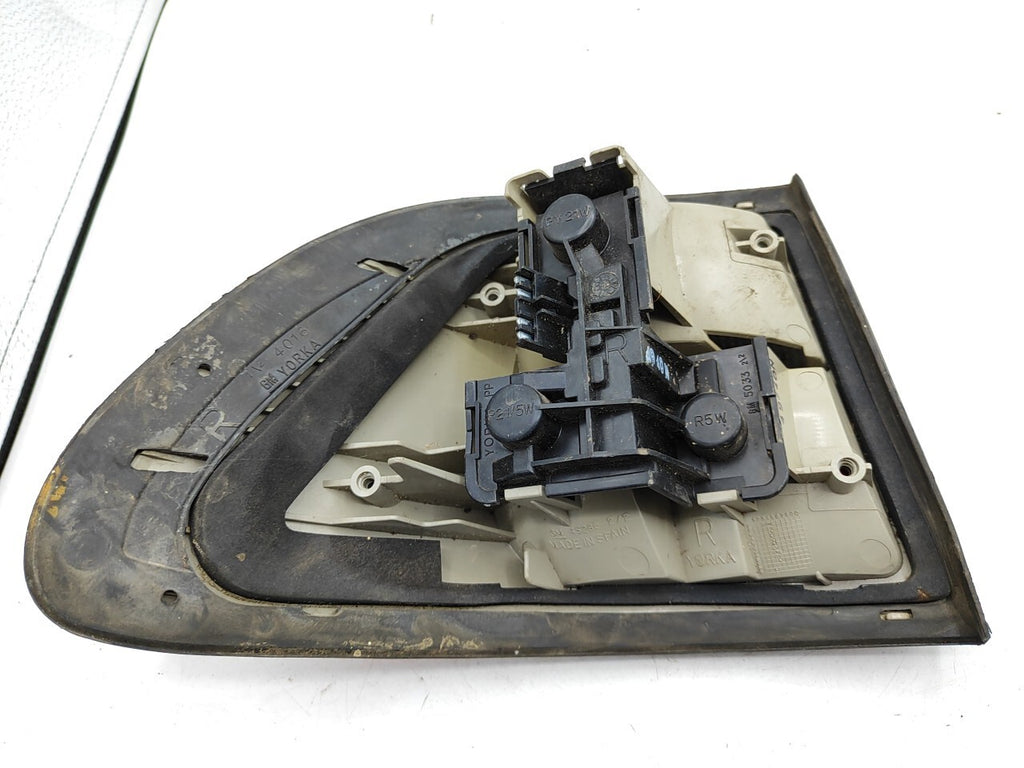 Opel Omega B Sedan 1994 LHD Rear Right Taillight Light 452862