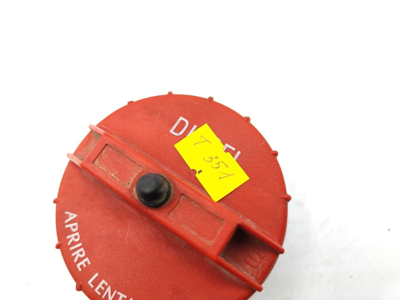 Alfa Romeo 166 2.4JTD 100kW 2001 Fuel Tank Cap