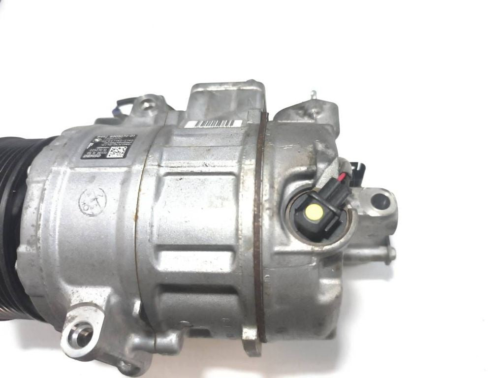 BMW M4 F82 F83 S55 2017 Engine air con AC compressor pump 6805072 