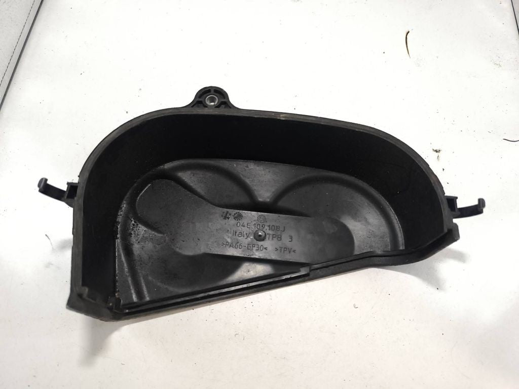 Volkswagen Golf VII 2018 Petrol Timing belt cover 04E109108J 