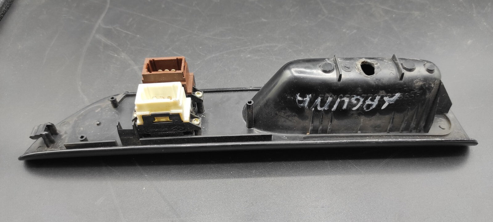 Renault Laguna MK1 1994 LHD Front Left Electric Window Switch 7700875656