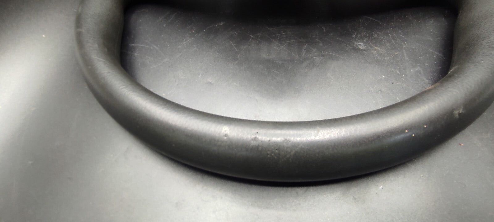 Alfa Romeo 147 1.6 TS 88kW Petrol 2006 Steering wheel