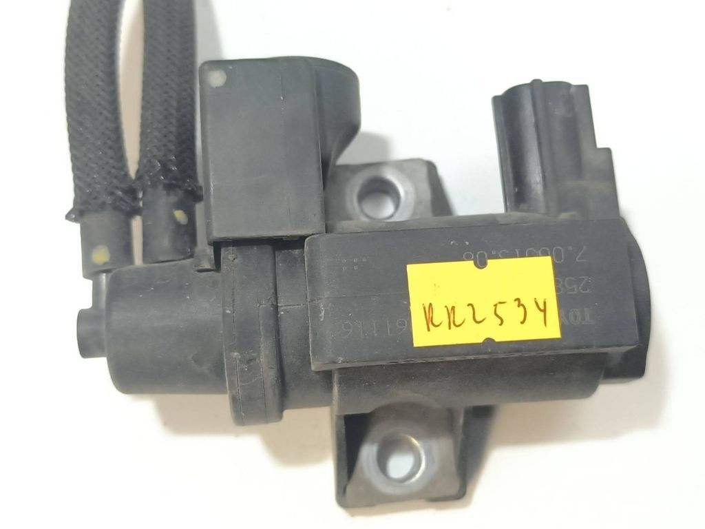 Toyota Avensis T250 Diesel 2006 Turbo solenoid valve 258190R011 