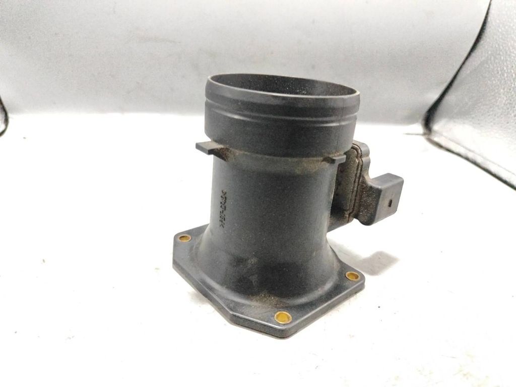 Volkswagen Golf IV 1998 Petrol MAF mass air flow meter sensor 06A906461B 