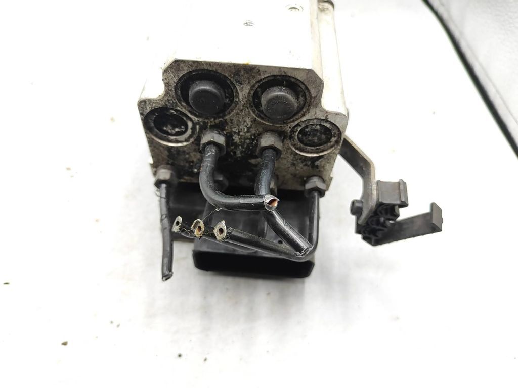 Alfa Romeo 159 2.2JTS 136kW 2006 ABS Brake Pump Module 51804856 