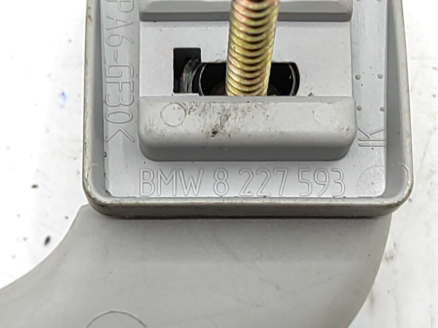 BMW E90 E91 330D 170kW 2006 Interior roof grab handle 8227593