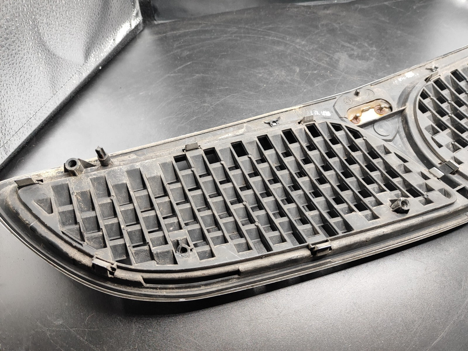 Lancia Lybra 2002 Front Bumper Upper Chrome Grill 46541435
