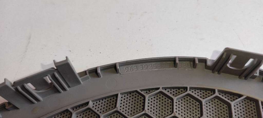 Peugeot 607 3.0i V6 Petrol 2002 Rear Right Speaker Cover Trim 9633925377