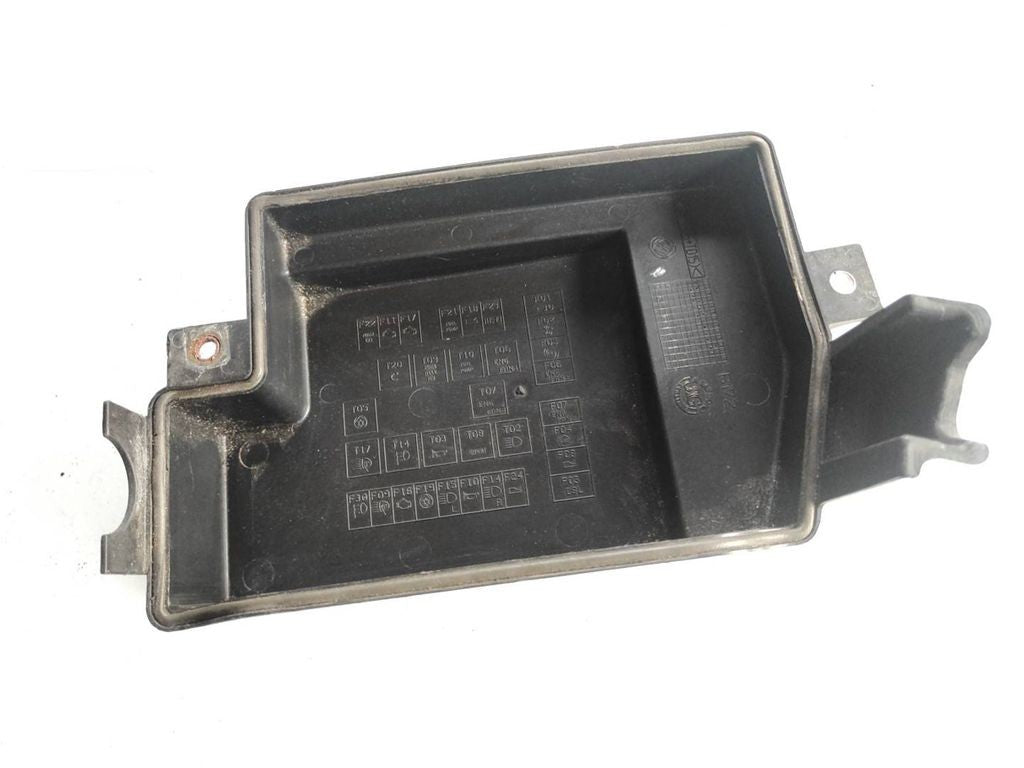 Alfa Romeo 159 JTDm 2008 Diesel Fuse box cover B172 