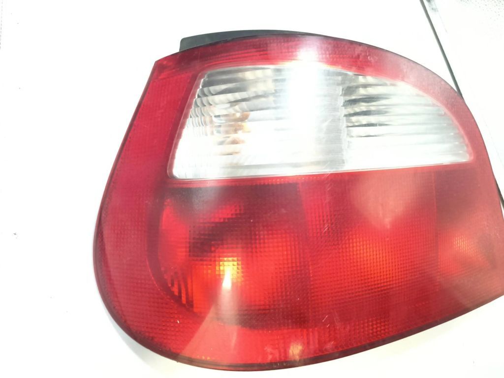 Renault Megane I 2001 rear left tail light lamp 7700428320 