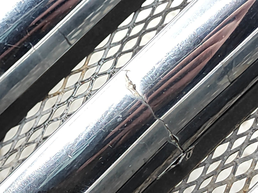 Alfa Romeo 166 FACELIFT 2.4JTD 2004 Front Bumper Center Chrome Grill