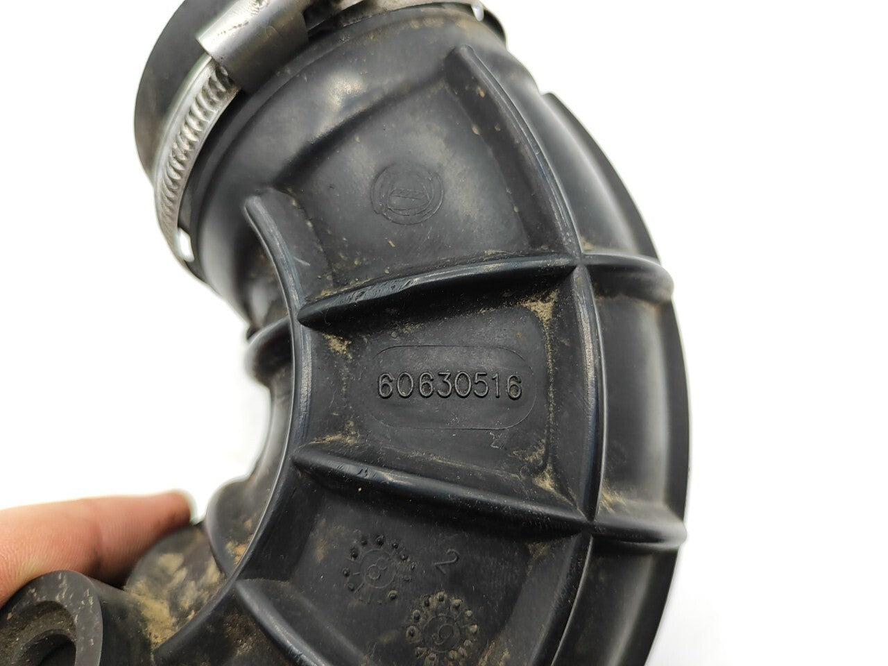 Alfa Romeo 166 2.4JTD 100kW 2001 Air Intake Pipe Hose 60630516