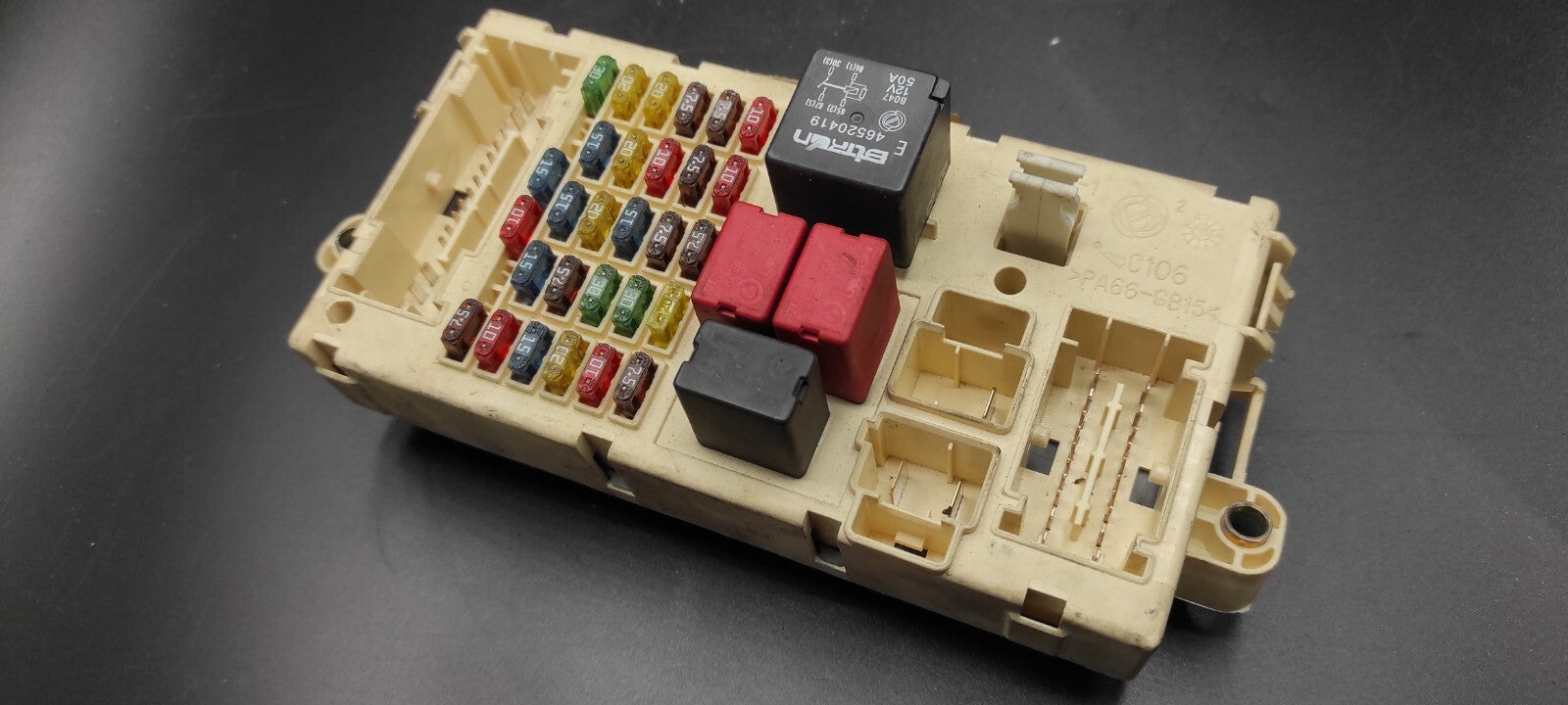 Alfa Romeo GT 2004 Fuse Box Control Unit Module 46558758 60684628